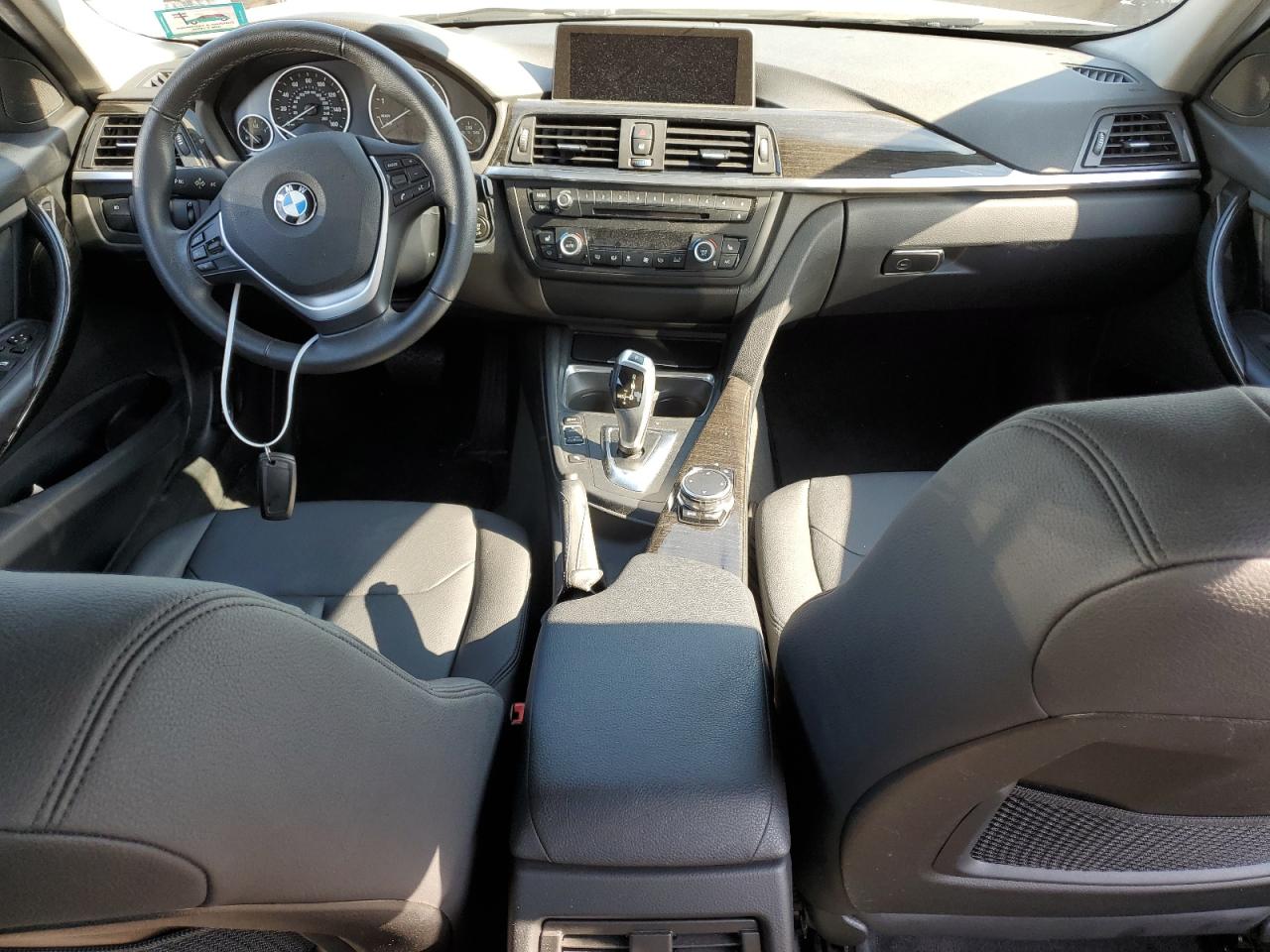 WBA3B3G51FNT17868 2015 BMW 328 Xi