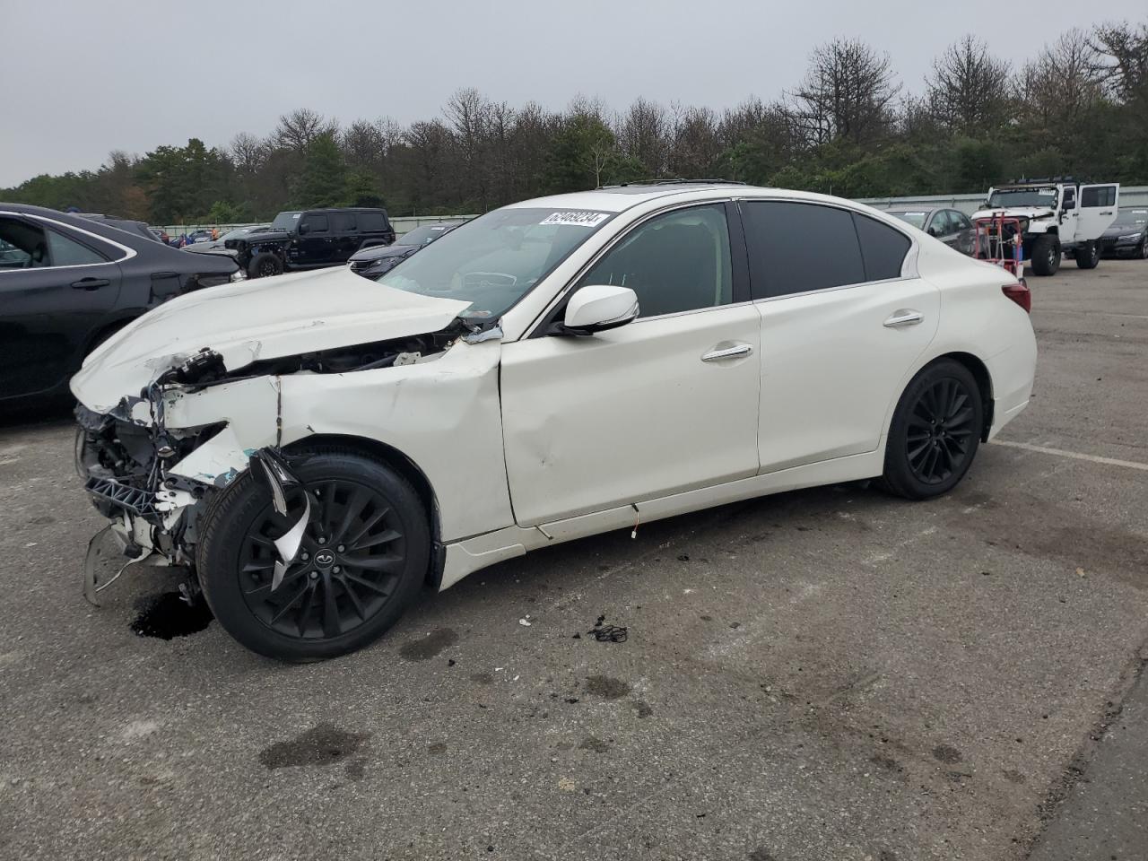 2018 Infiniti Q50 Luxe vin: JN1EV7AR1JM432607