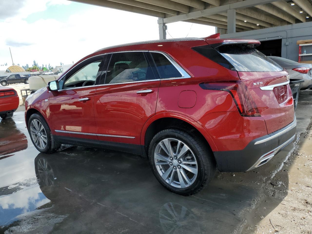 2024 Cadillac Xt5 Premium Luxury vin: 1GYKNCRS8RZ705678