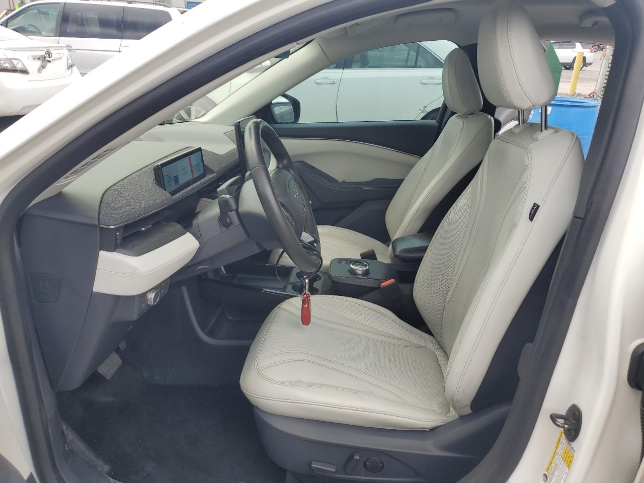 3FMTK3SU4MMA03300 2021 Ford Mustang Mach-E Premium