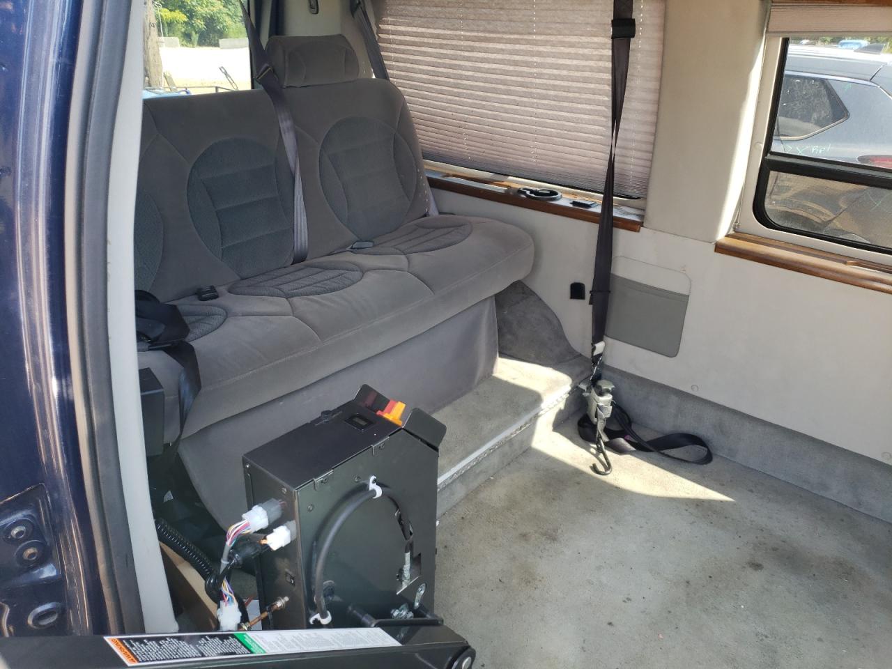 1FDNE1EL0ADA15684 2010 Ford Econoline E150 Van