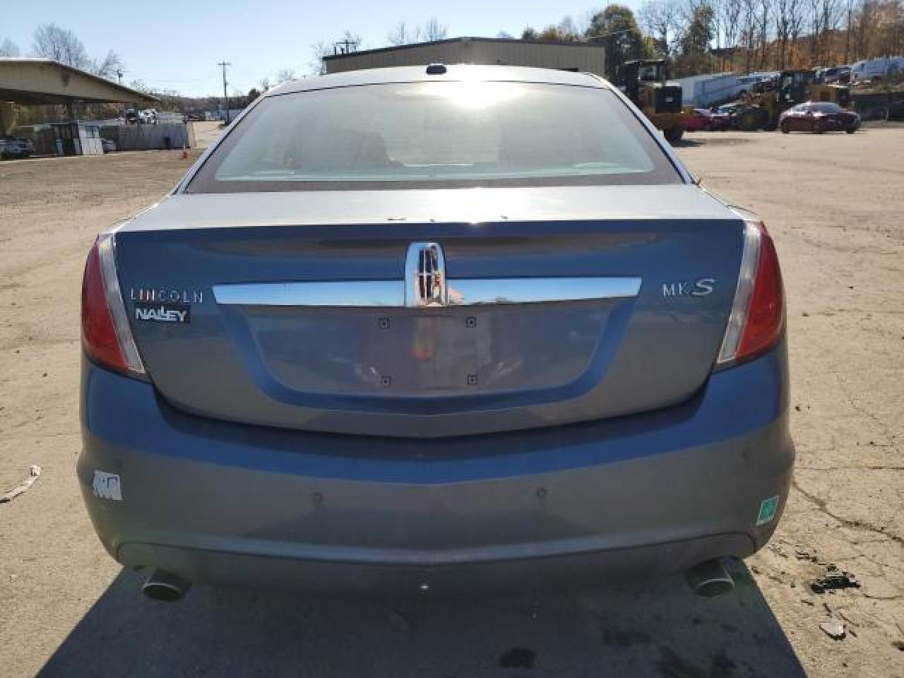 1LNHL9DR1AG608637 2010 Lincoln Mks