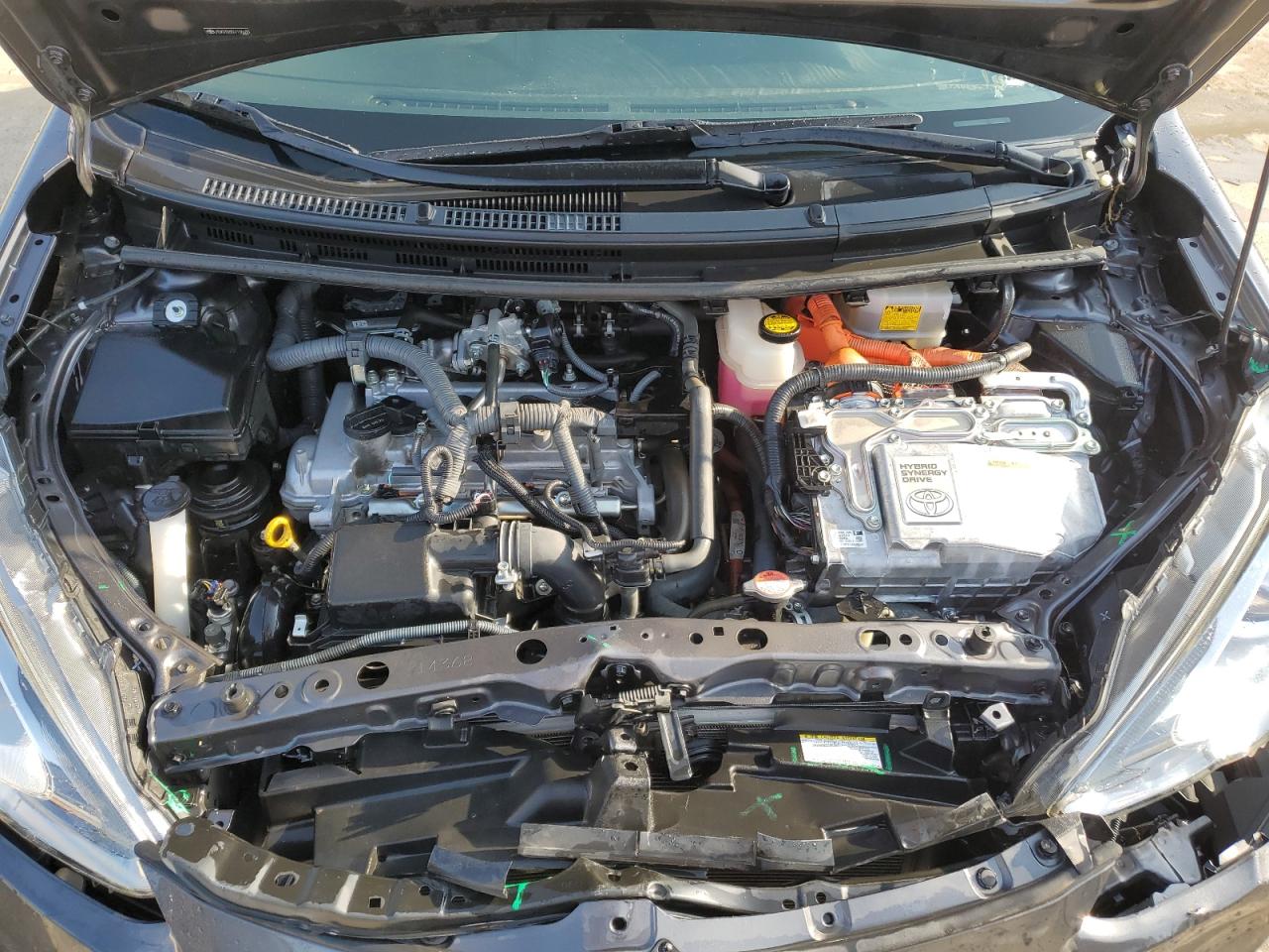 JTDKDTB35G1136683 2016 Toyota Prius C