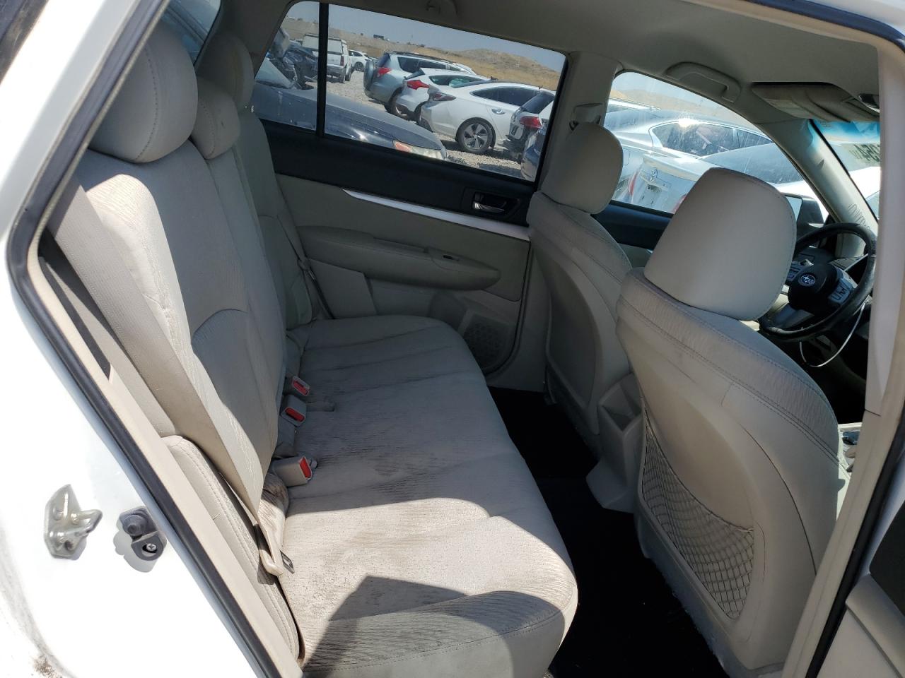 4S4BRBCC8B3423583 2011 Subaru Outback 2.5I Premium