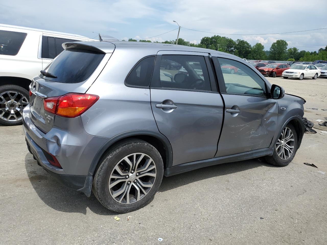 Lot #2923957942 2018 MITSUBISHI OUTLANDER