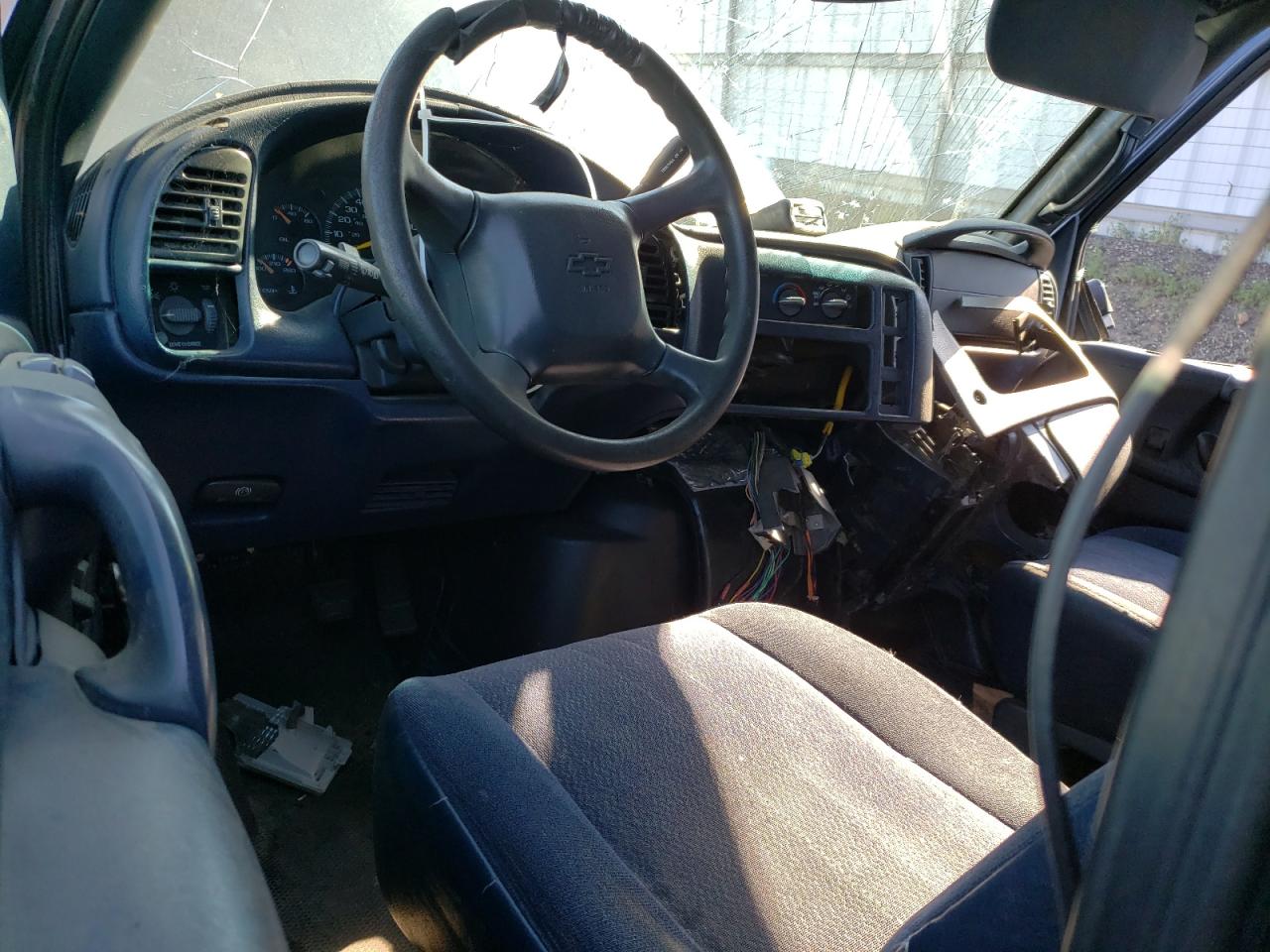 1GCDL19W71B121376 2001 Chevrolet Astro