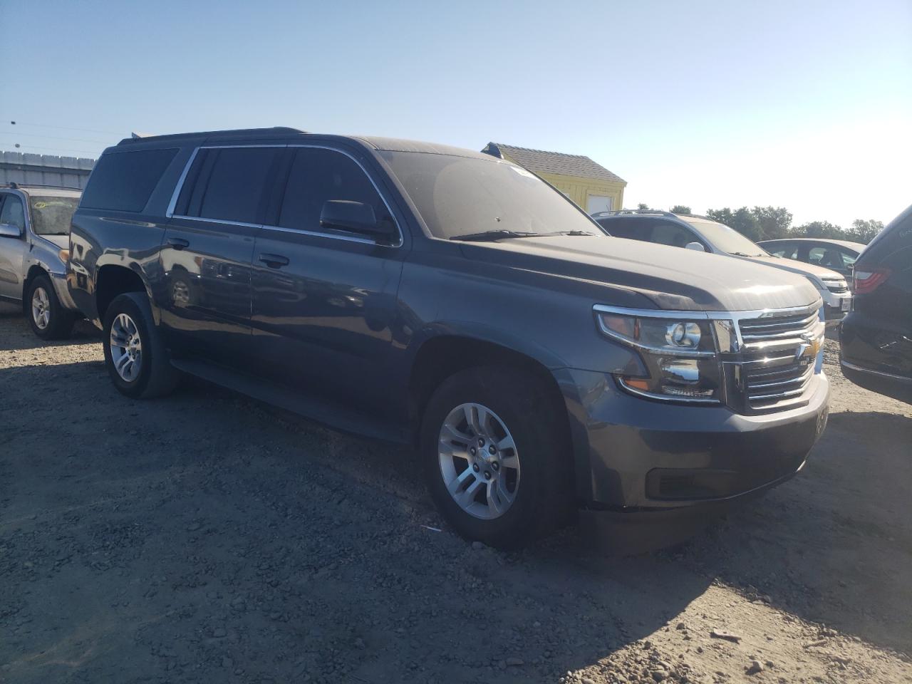 CHEVROLET SUBURBAN C1500 LS