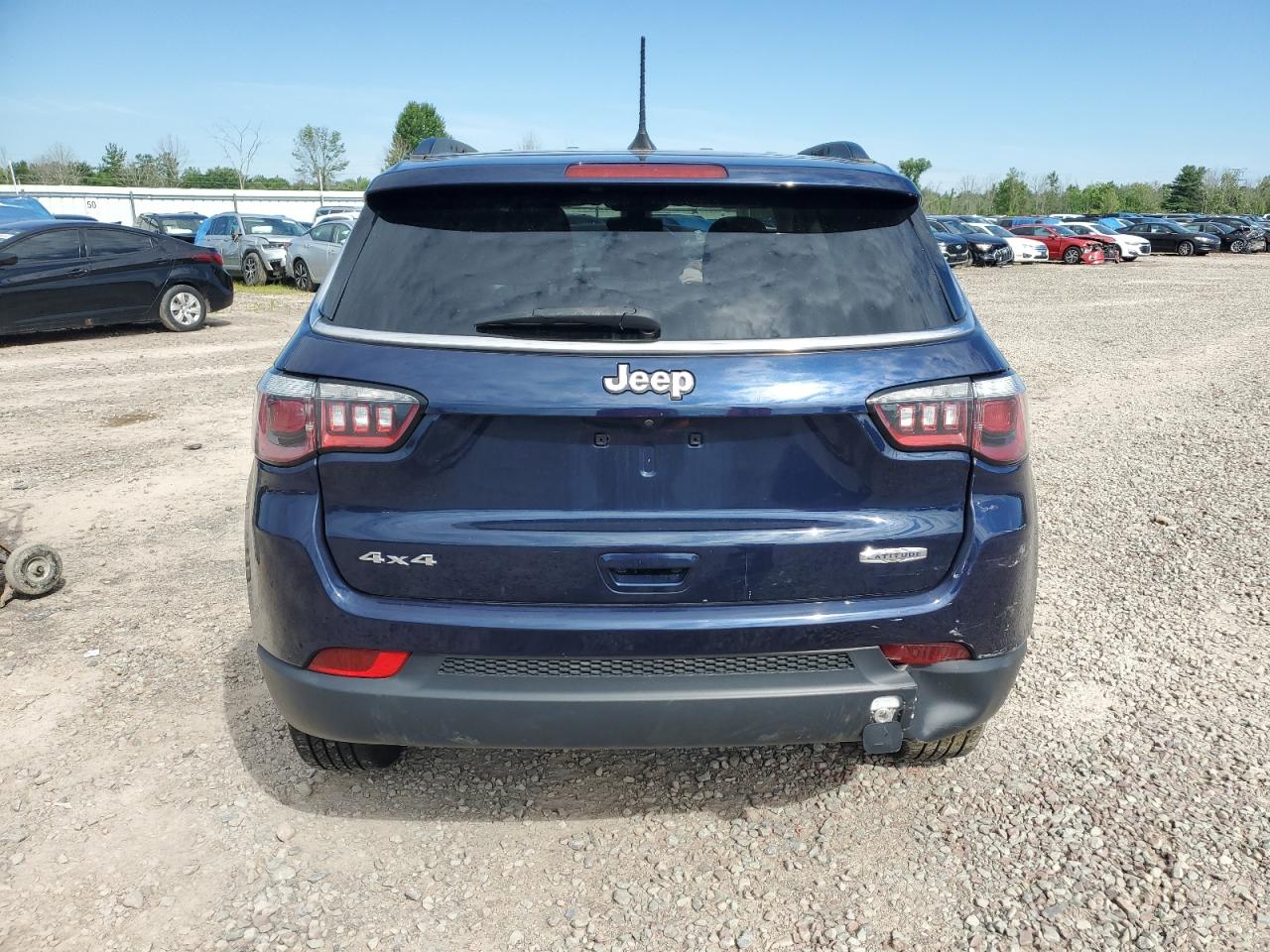 3C4NJDBB9KT713557 2019 Jeep Compass Latitude