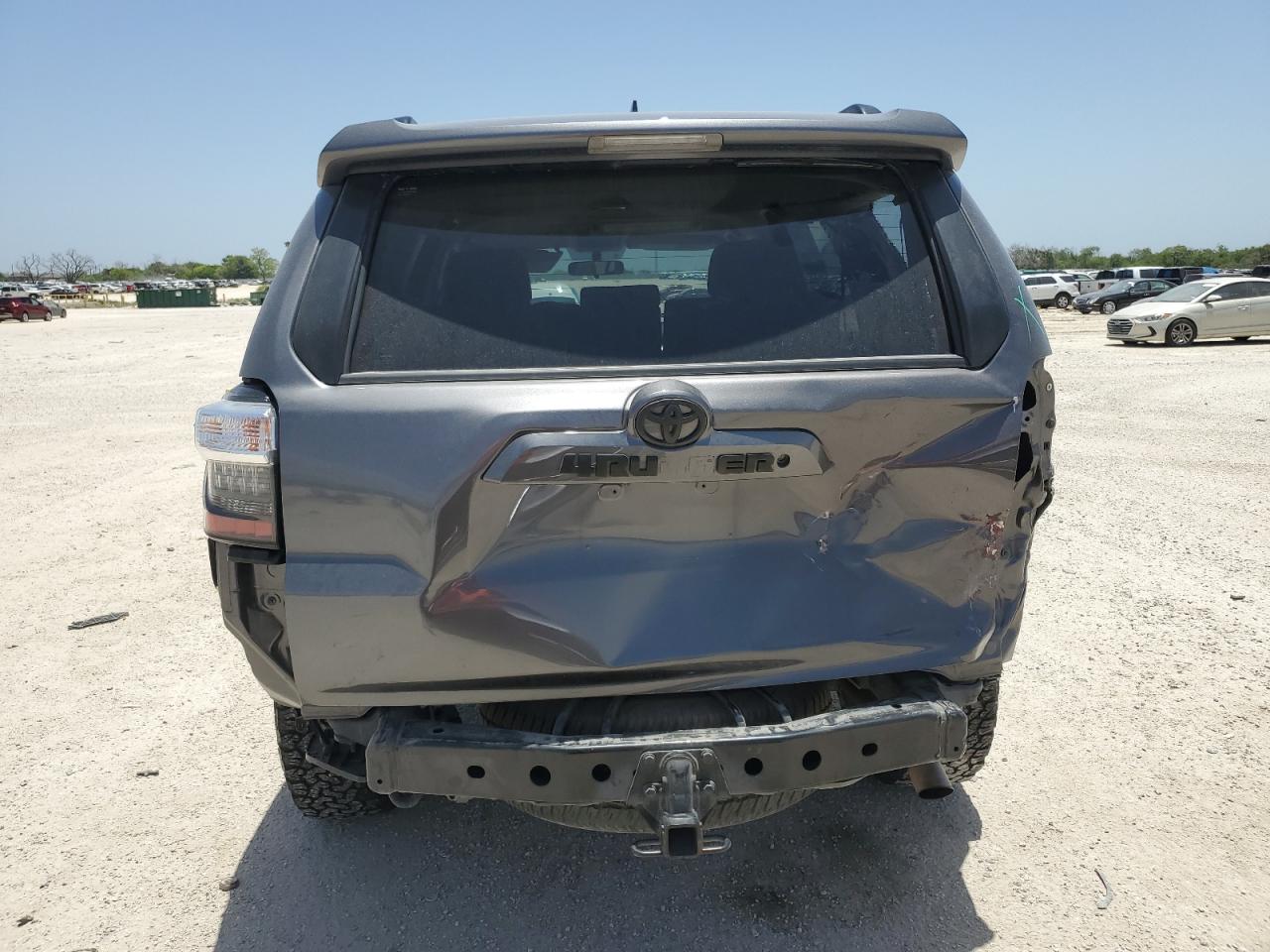 JTEZU5JR2K5206850 2019 Toyota 4Runner Sr5