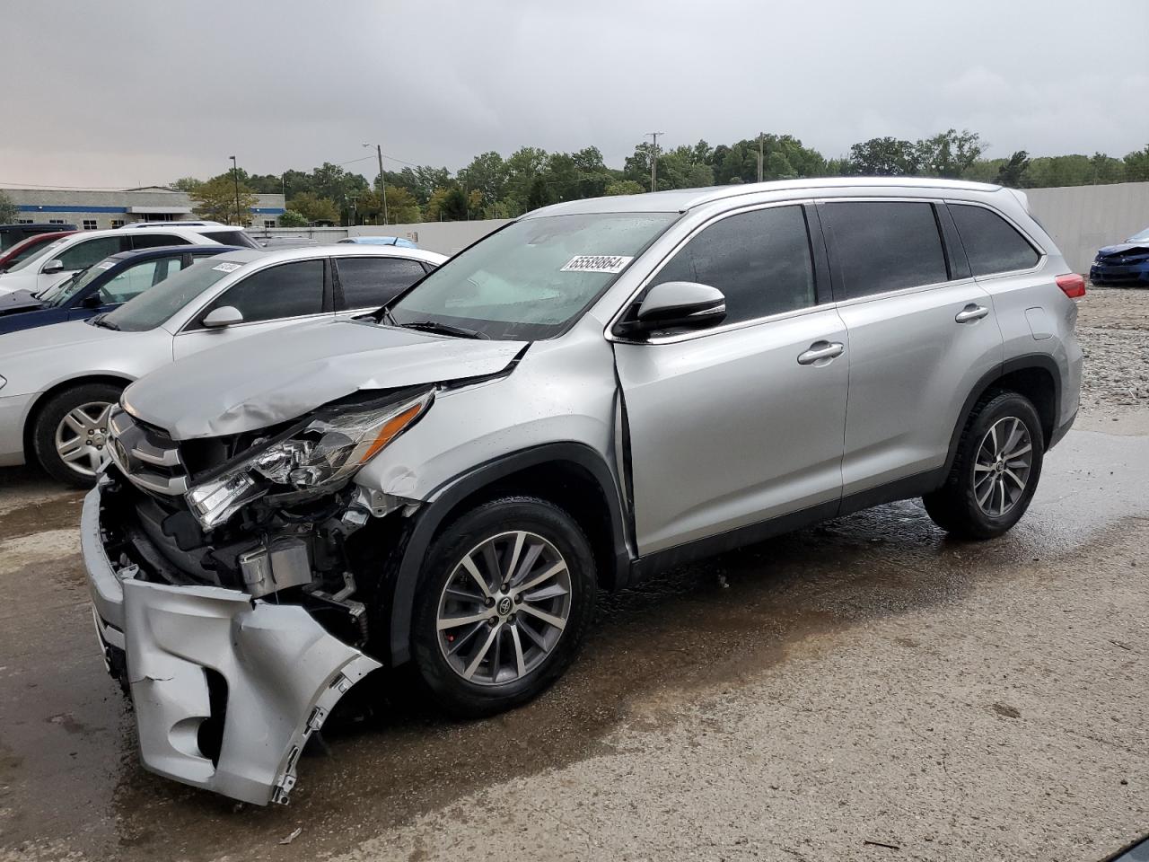 Lot #2940786366 2019 TOYOTA HIGHLANDER