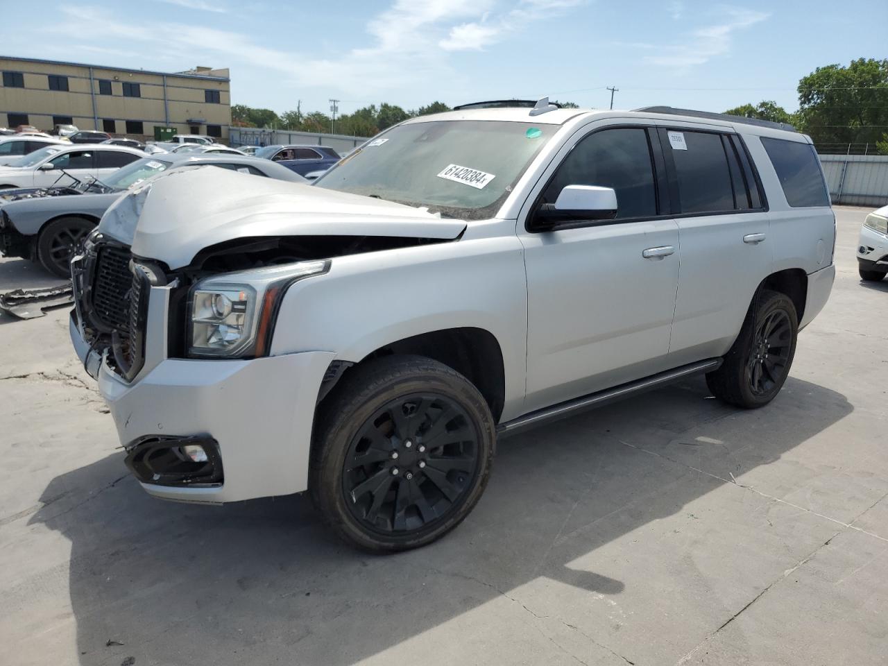 2017 GMC Yukon Denali vin: 1GKS1CKJ8HR328422