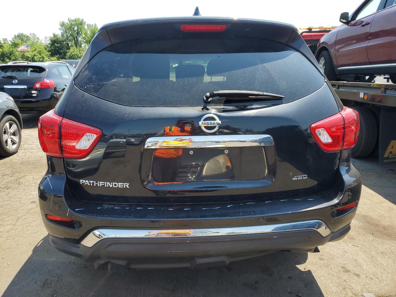 2020 Nissan Pathfinder S vin: 5N1DR2AM1LC650281