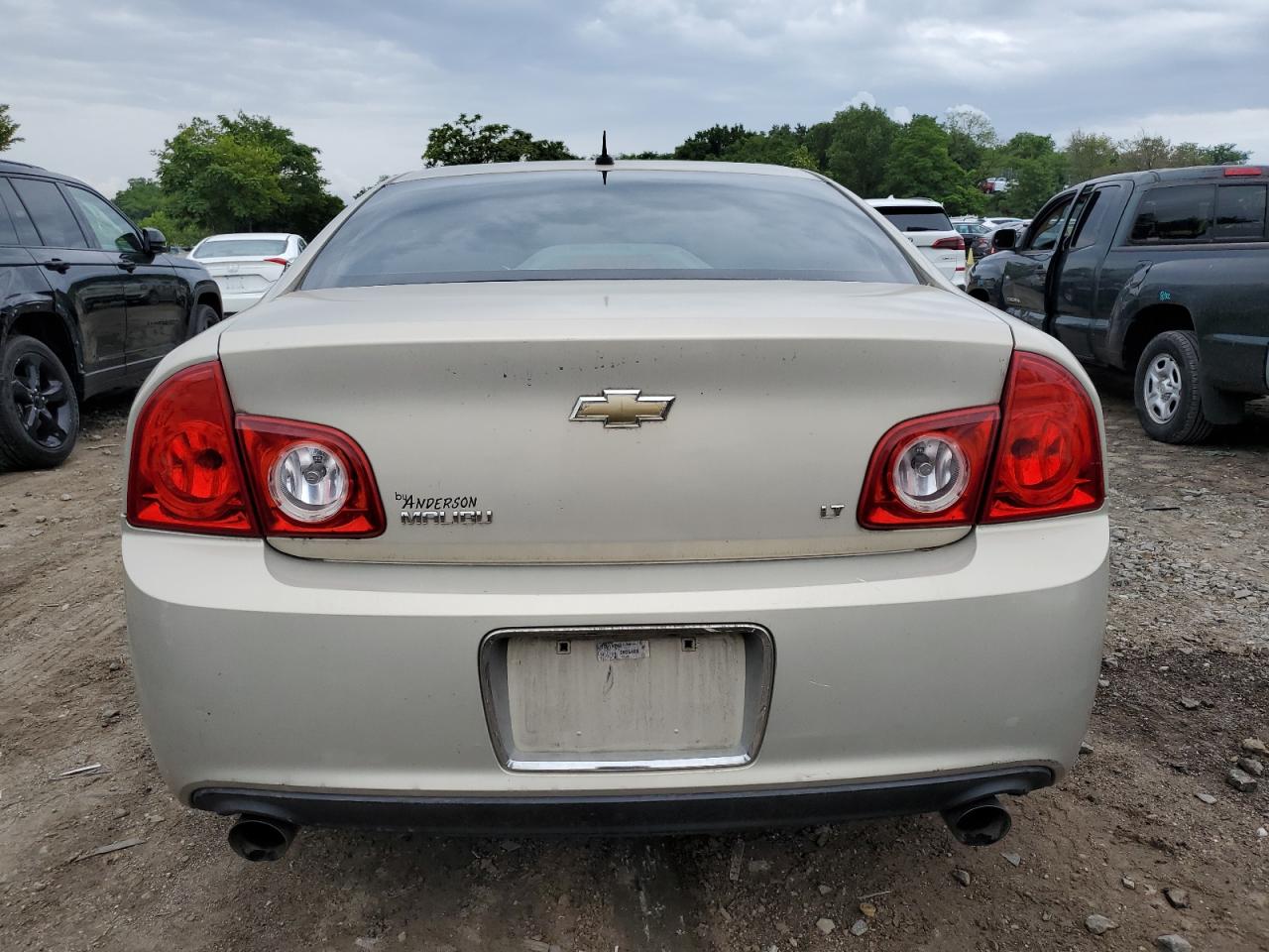 1G1ZJ577394145732 2009 Chevrolet Malibu 2Lt