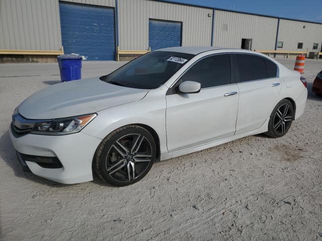 1HGCR2F58HA106849 2017 HONDA ACCORD - Image 1