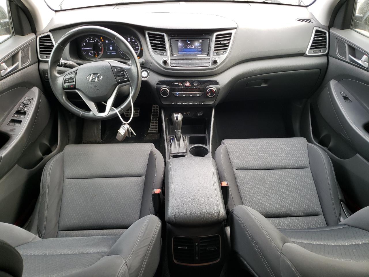 KM8J3CA22HU492558 2017 Hyundai Tucson Limited