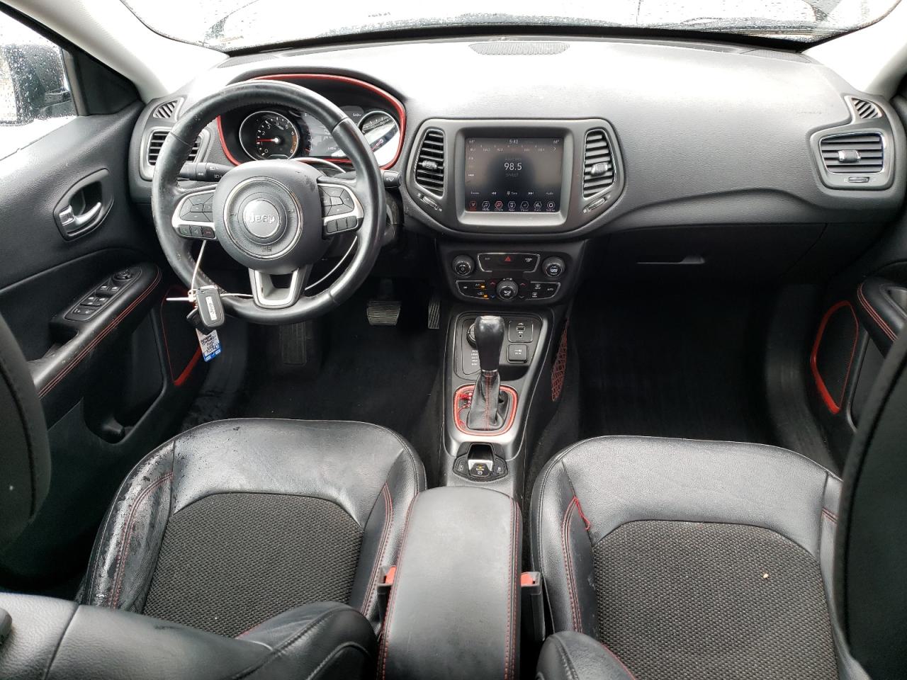 3C4NJDDBXJT451561 2018 Jeep Compass Trailhawk