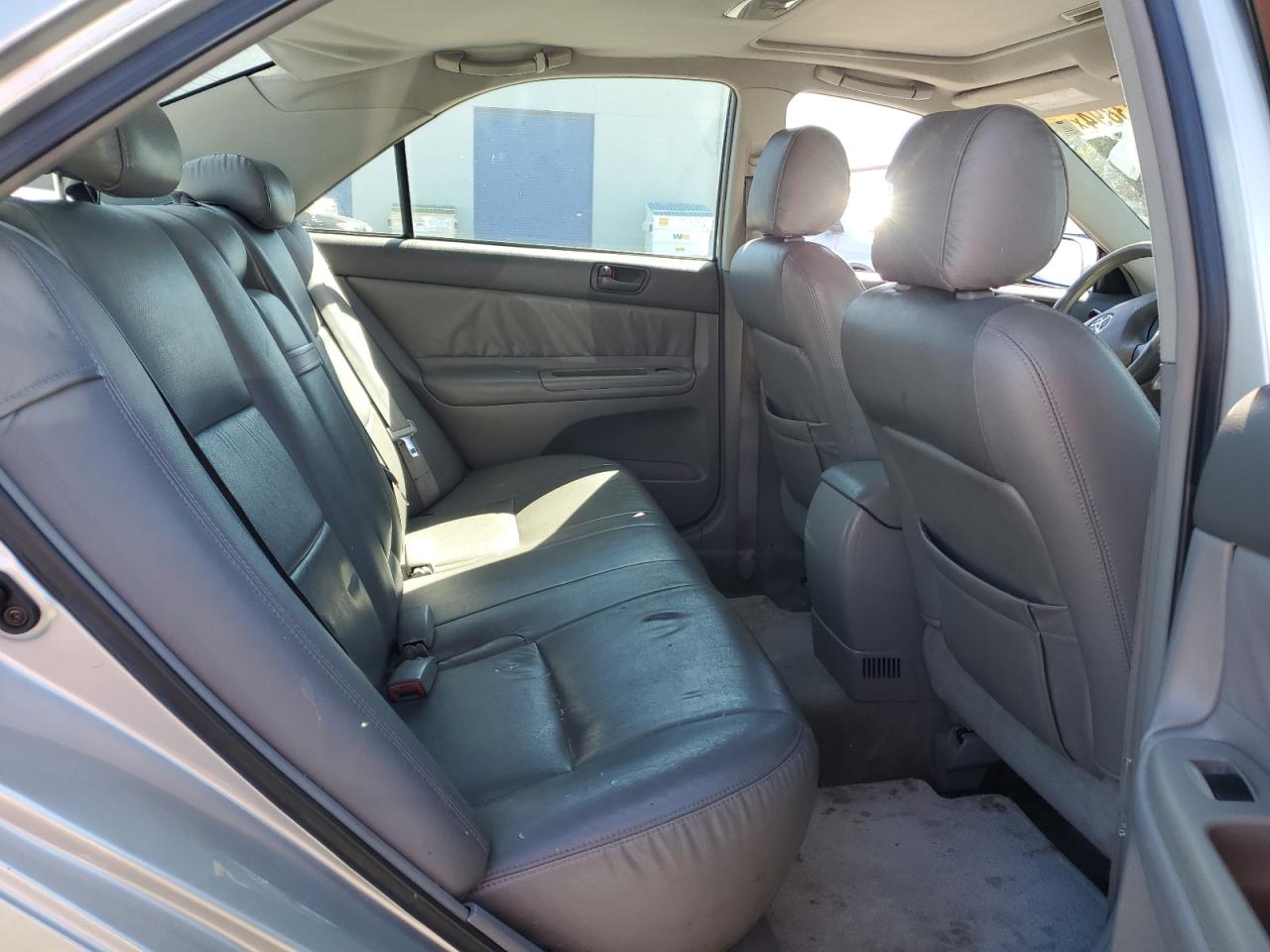 4T1BE32K14U826036 2004 Toyota Camry Le