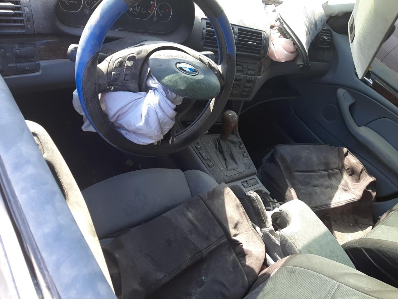 WBAAV534X1FJ64160 2001 BMW 330 I