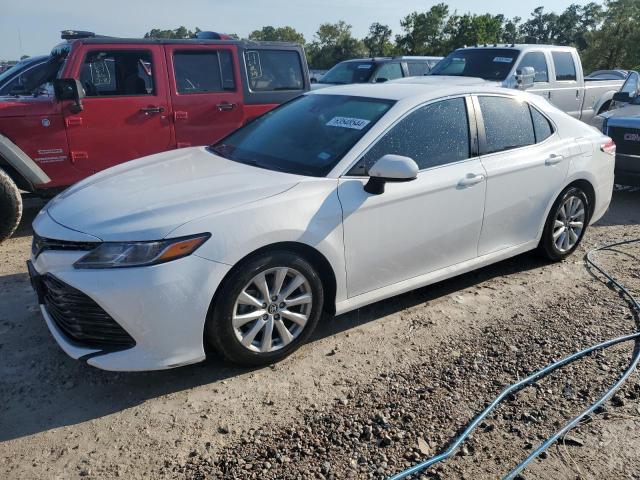 VIN 4T1C11AK2LU370133 2020 Toyota Camry, LE no.1