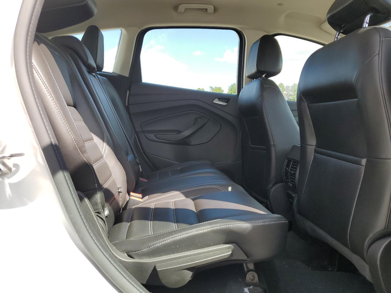 1FADP5AU3HL103229 2017 Ford C-Max Se