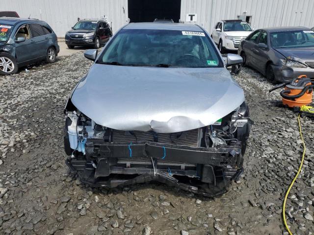 VIN 4T1BF1FK8GU543617 2016 Toyota Camry, LE no.5