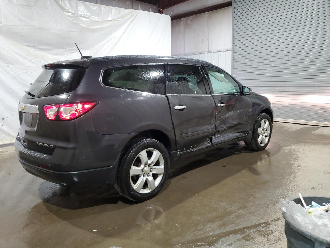 1GNKVGKD1GJ322354 2016 Chevrolet Traverse Lt