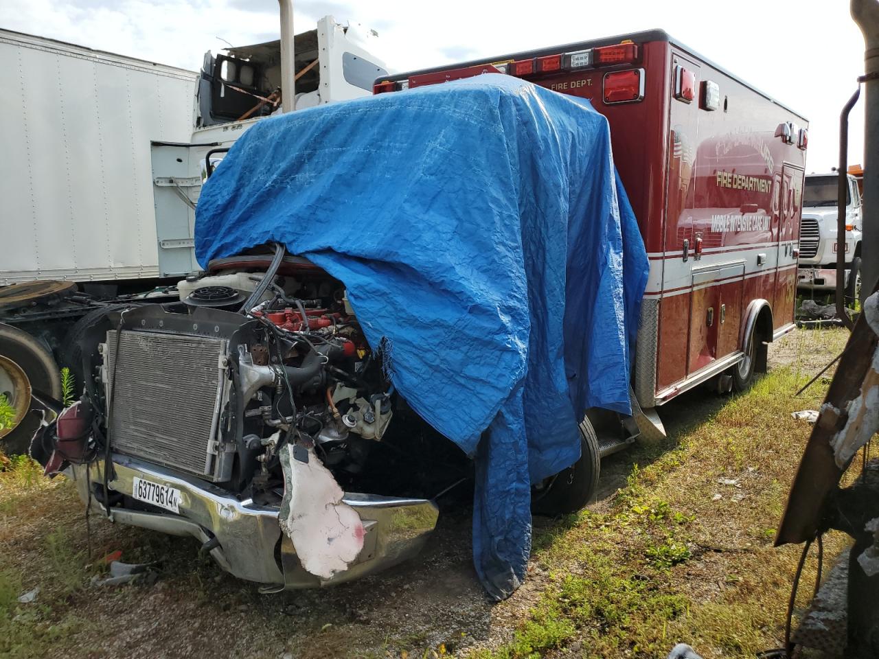 Lot #3027021846 2015 FREIGHTLINER M2 106 MED