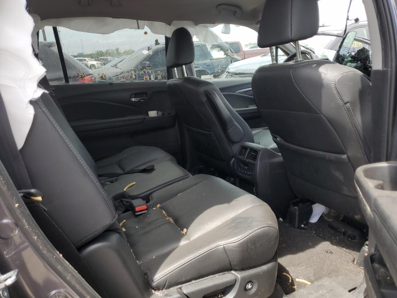 5FNYF6H20MB013297 2021 Honda Pilot Se