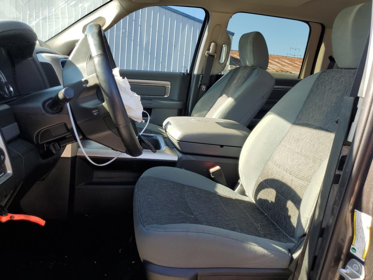 3C6RR7LT2HG525703 2017 Ram 1500 Slt