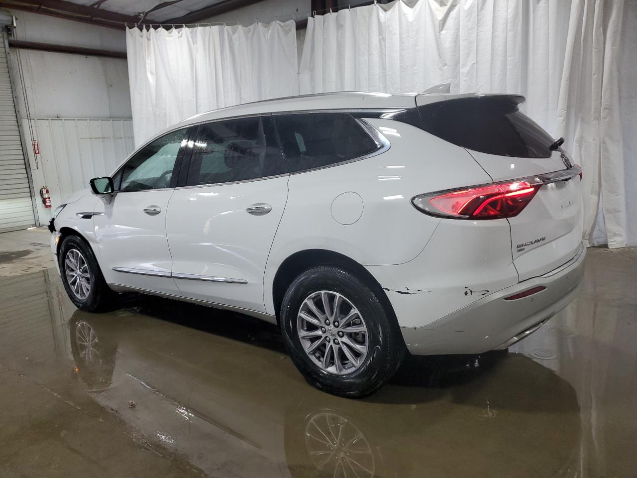 2024 Buick Enclave Premium vin: 5GAEVBKW2RJ130889