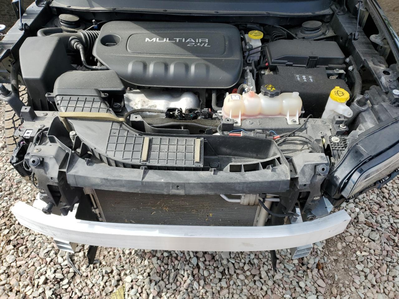 1C4PJMLB0KD230066 2019 Jeep Cherokee Latitude Plus