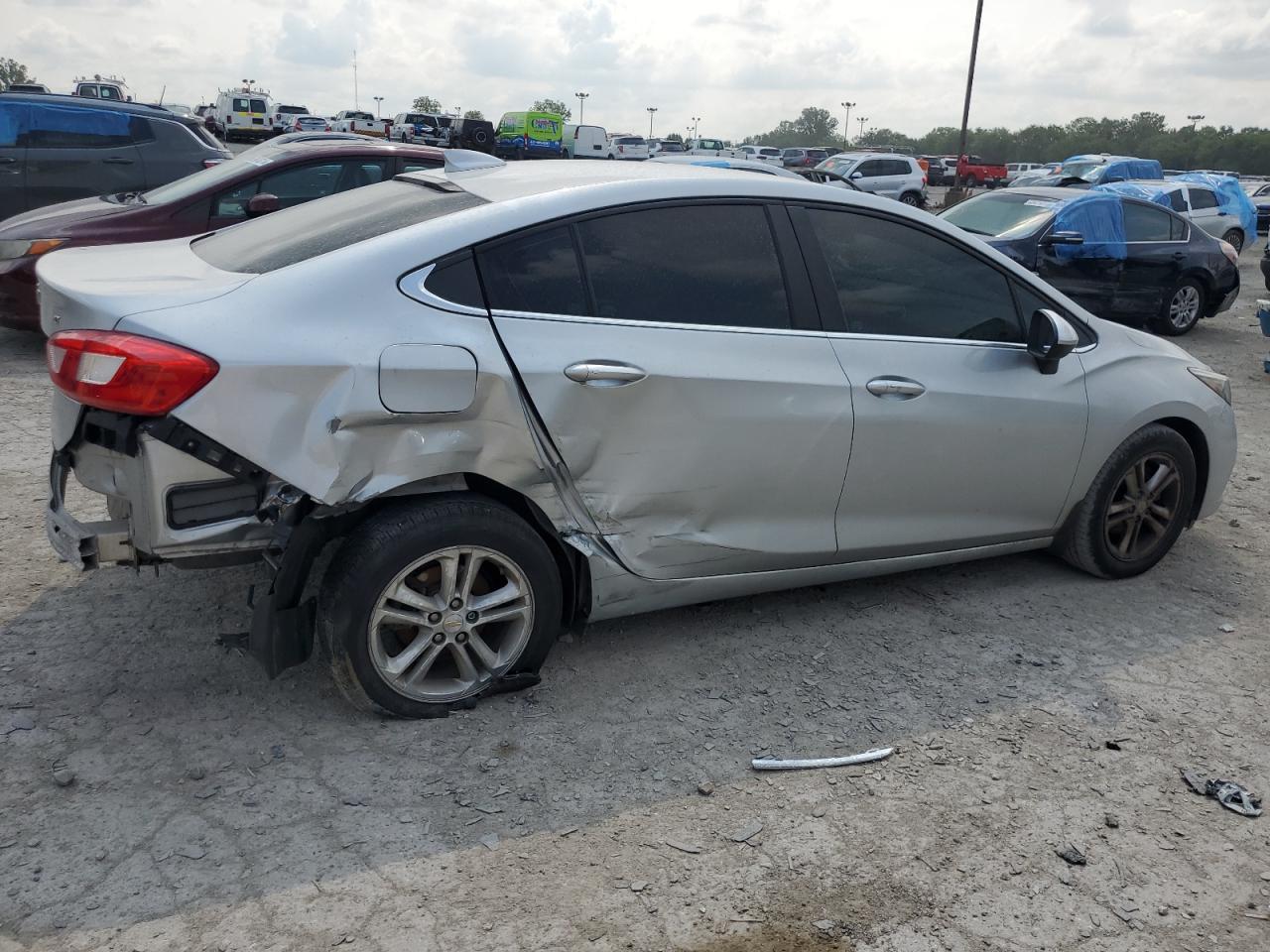 Lot #3020638925 2017 CHEVROLET CRUZE LT