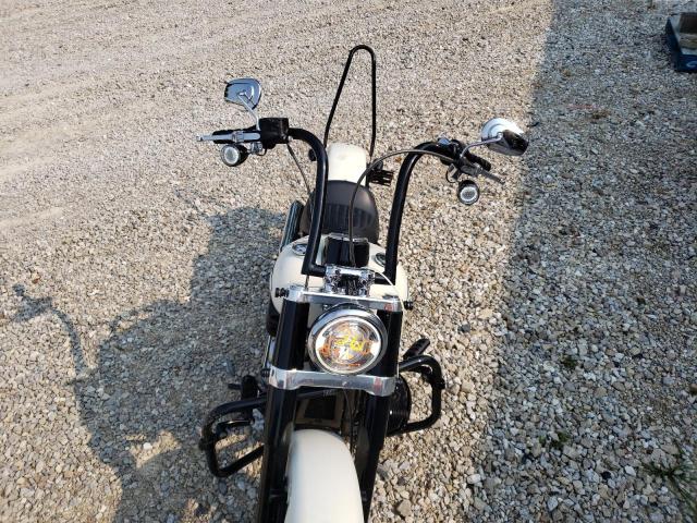 2019 HARLEY-DAVIDSON FLSL 1HD1YDJ29KB070509