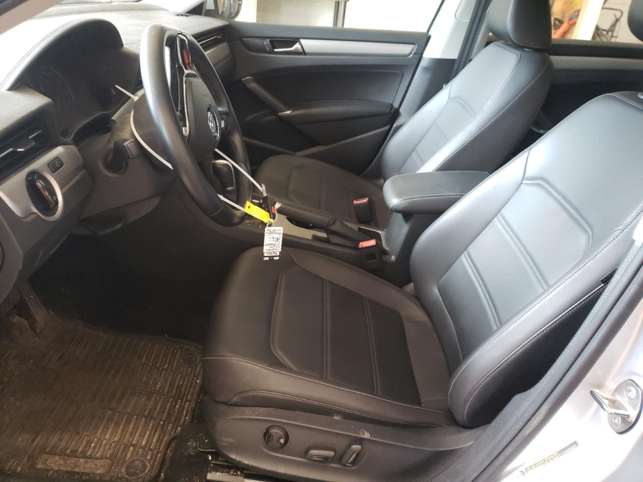 1VWSA7A36LC026836 2020 Volkswagen Passat Se