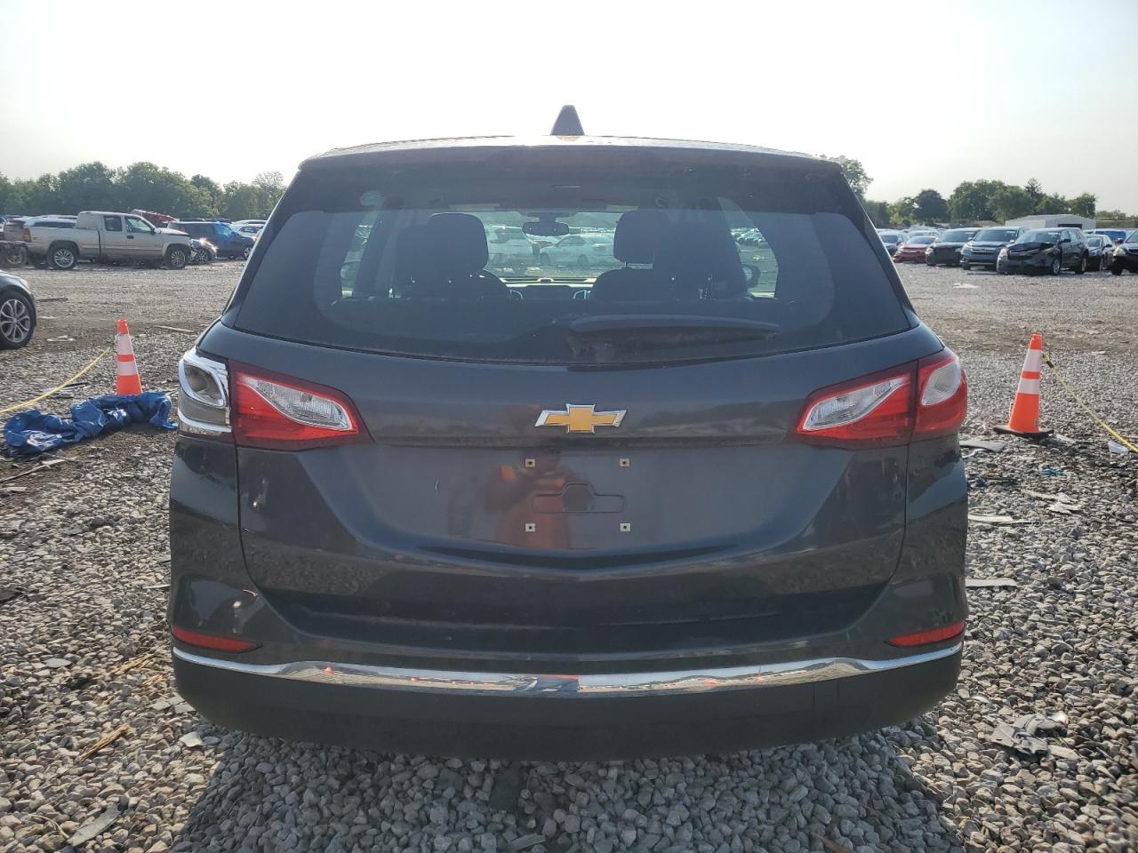 3GNAXHEV3JL103668 2018 Chevrolet Equinox Ls