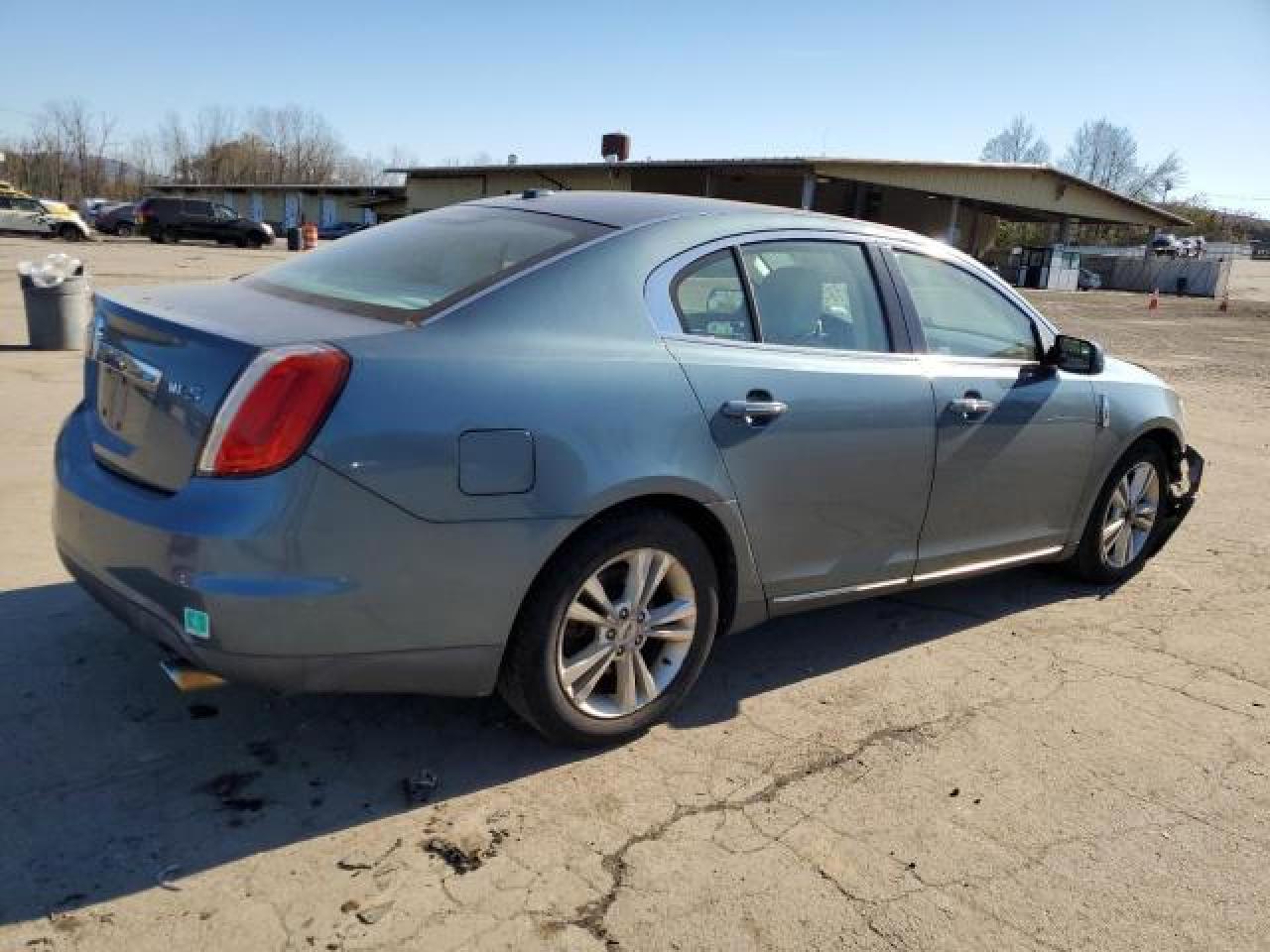 1LNHL9DR1AG608637 2010 Lincoln Mks