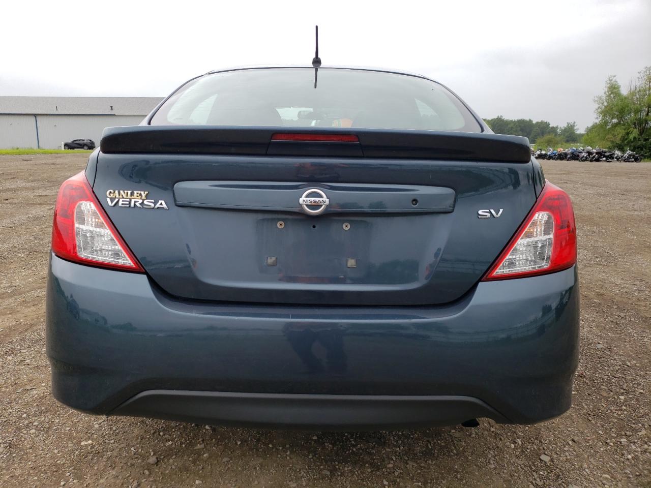 Lot #2878922686 2017 NISSAN VERSA S