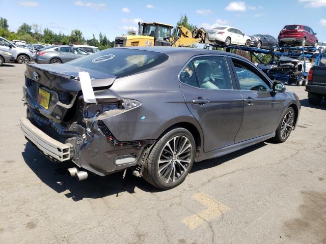 VIN 4T1B11HK1JU556065 2018 Toyota Camry, L no.3