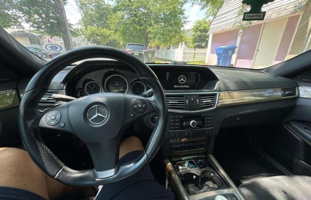 WDDHF9AB8BA443862 2011 Mercedes-Benz E 550 4Matic