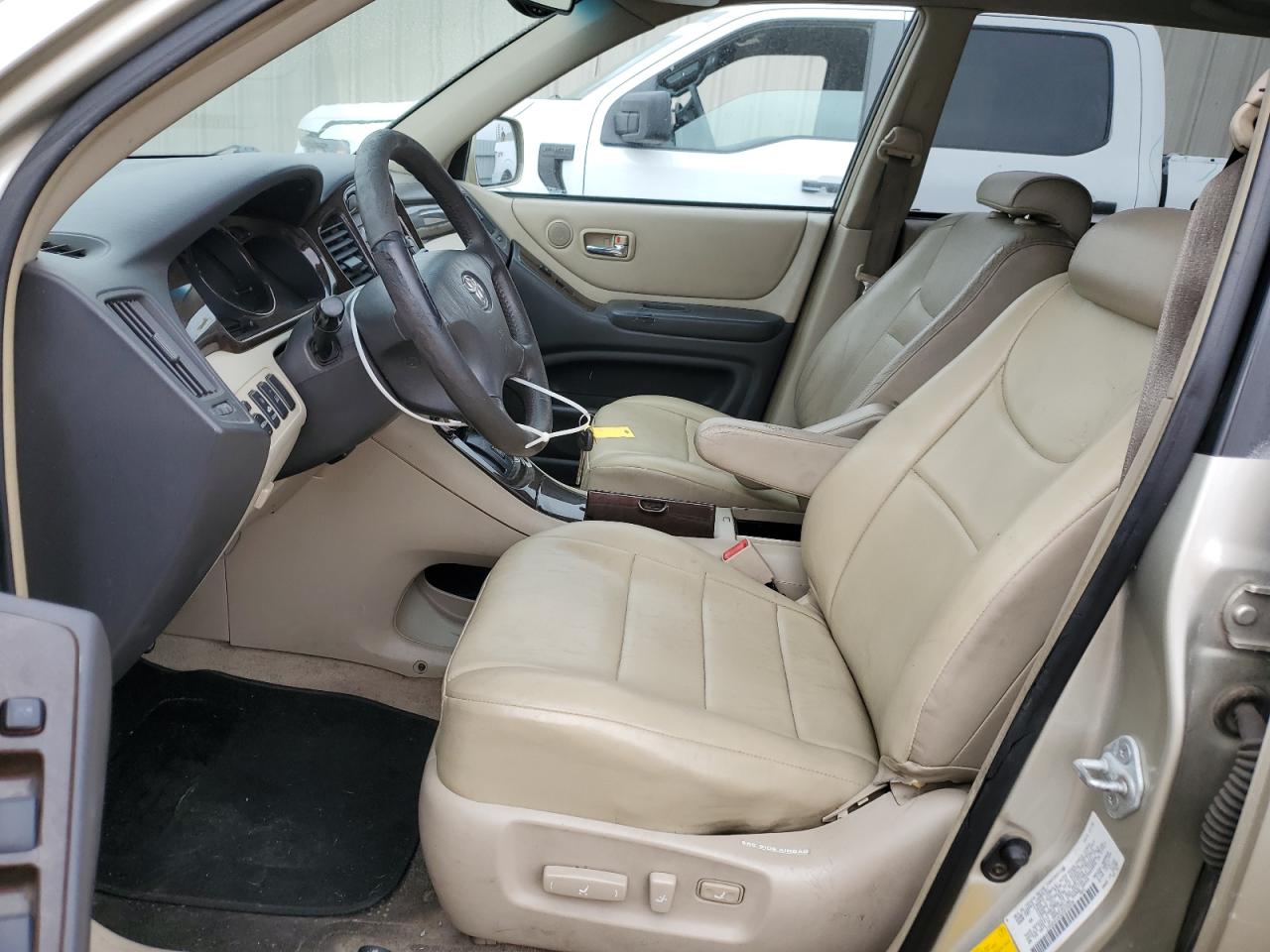 JTEGF21A320070008 2002 Toyota Highlander Limited