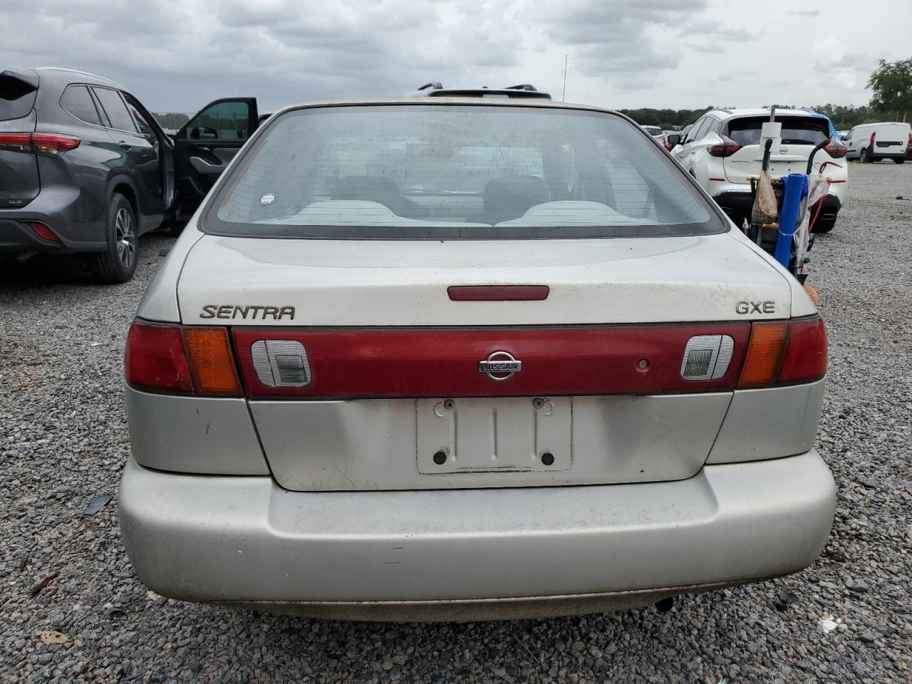 1N4AB41D5WC704537 1998 Nissan Sentra E