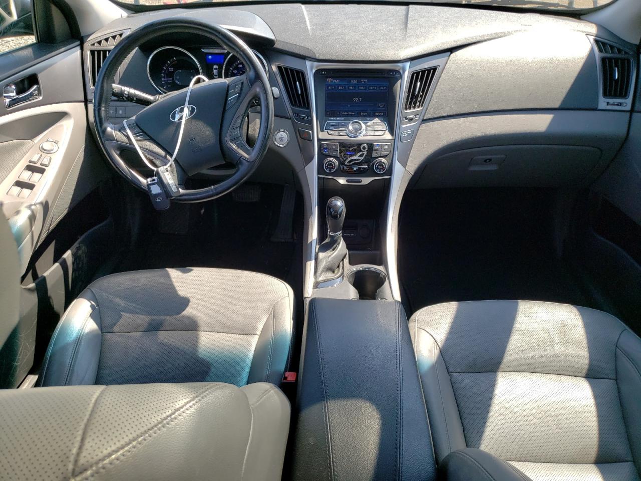 2014 Hyundai Sonata Hybrid vin: KMHEC4A46EA107735