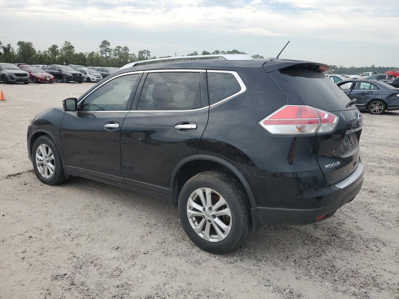 2015 Nissan Rogue S vin: KNMAT2MT0FP515513