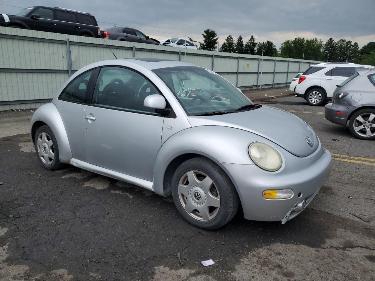 3VWCC21C4YM484737 2000 Volkswagen New Beetle Gls