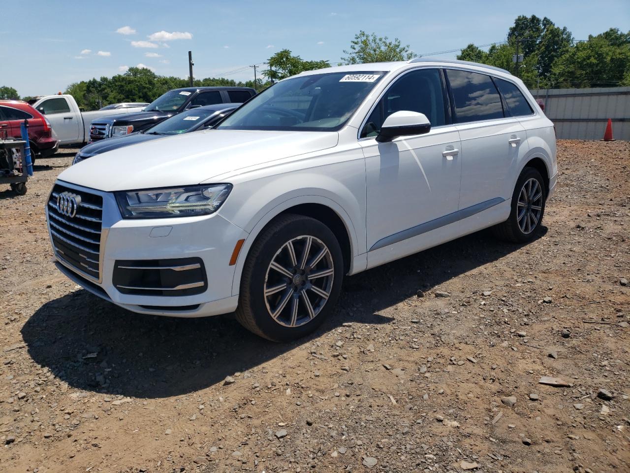 2017 Audi Q7 Premium Plus vin: WA1LAAF75HD003818