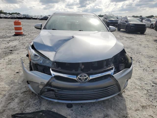 VIN 4T4BF1FK5GR546304 2016 Toyota Camry, LE no.5