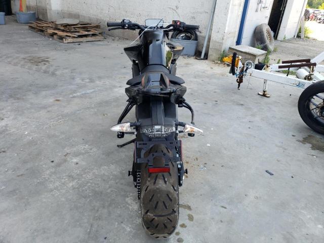 2021 KTM 890 DUKE R - VBKTU9403MM812230