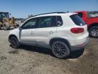 VOLKSWAGEN TIGUAN S photo