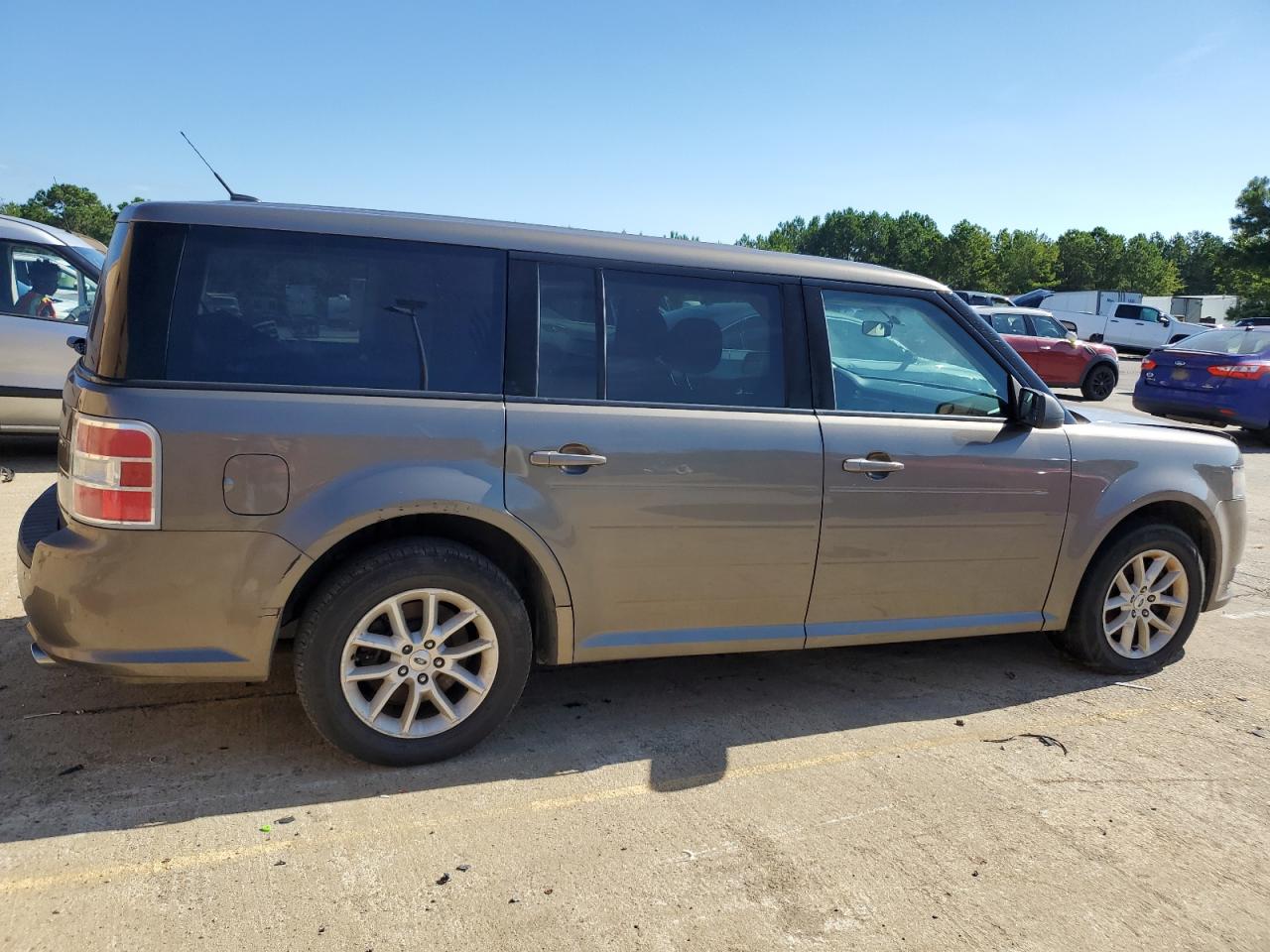 2014 Ford Flex Se vin: 2FMGK5B82EBD05882