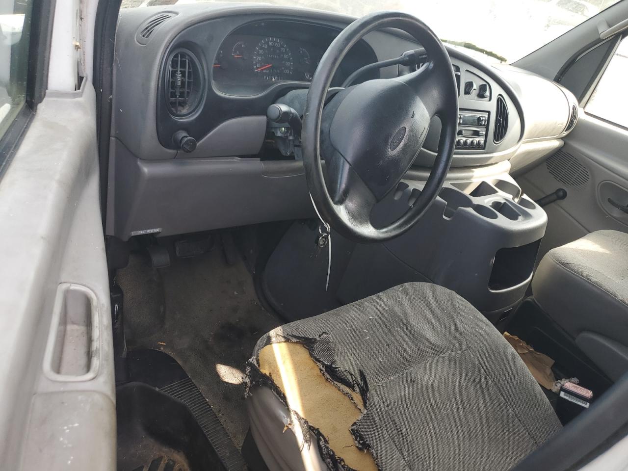 1FTNE24281HA87549 2001 Ford Econoline E250 Van